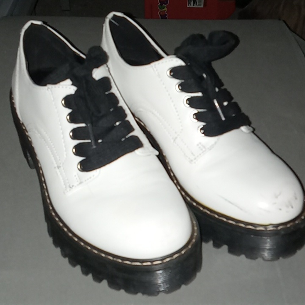 Maddon girl white short heeled